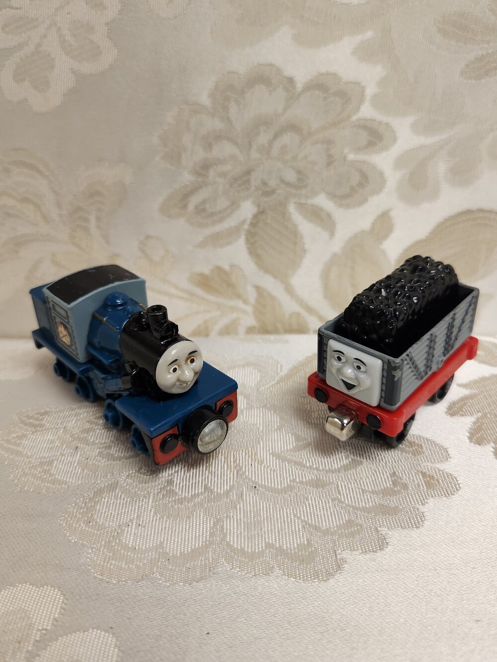 Thomas & Friends FERDINAND & Troublesome Truck Metal Die Cast Magnet Trains